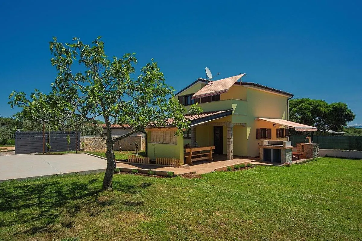 Holiday Home Sandi Pula