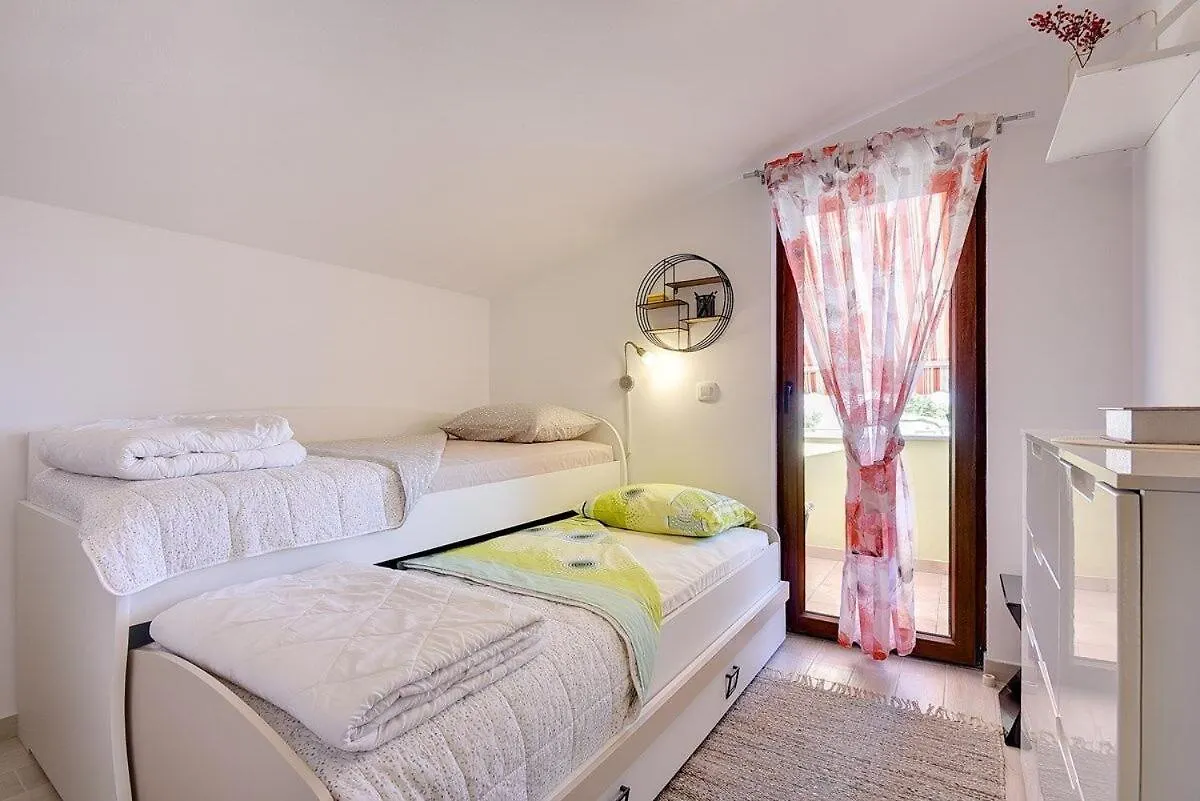 Holiday Home Sandi Pula