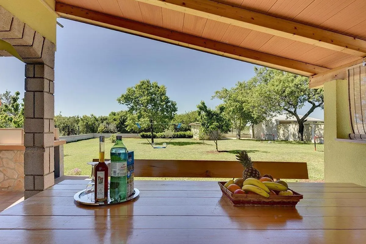 Holiday Home Sandi Pula