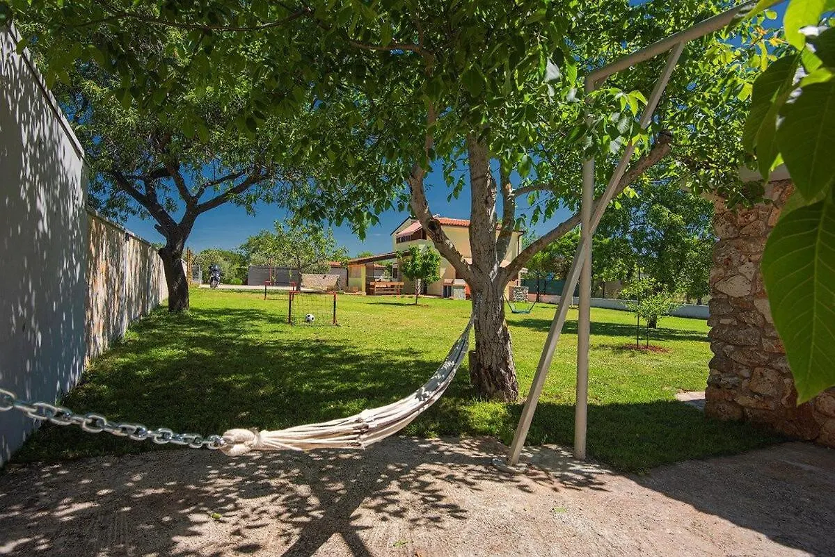 Holiday Home Sandi Pula