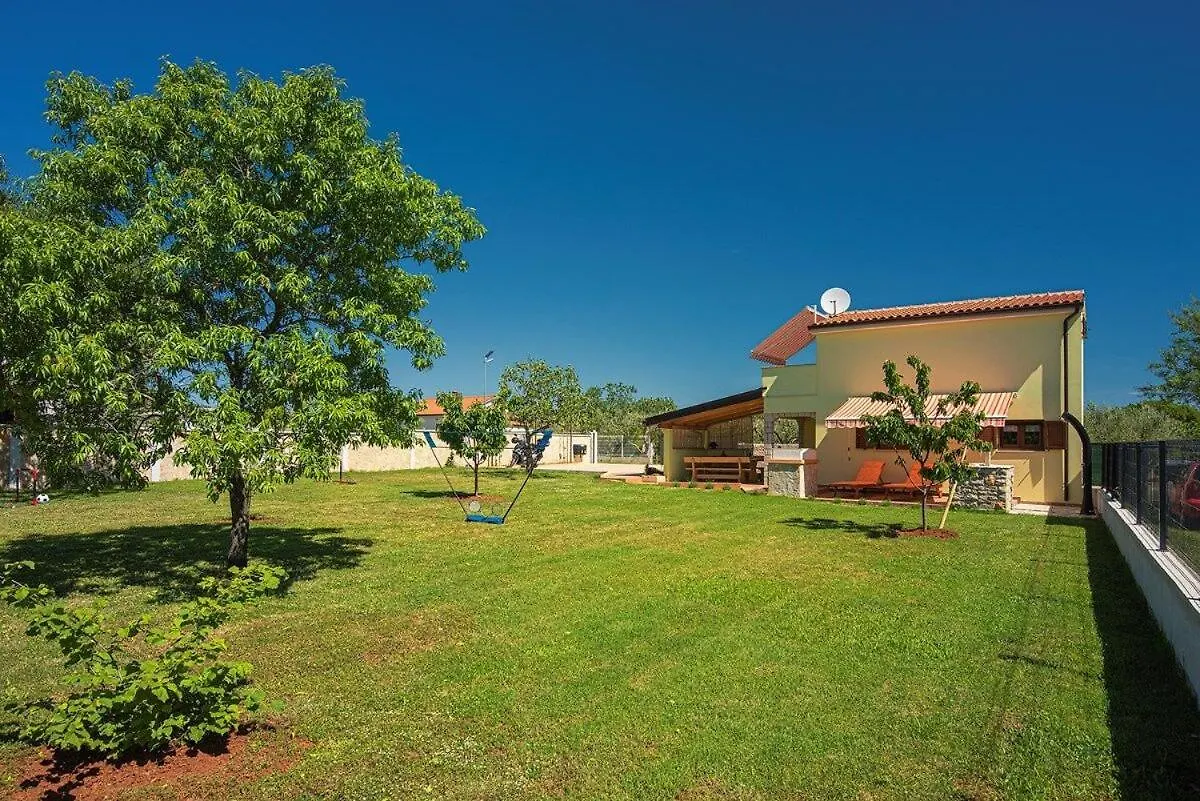 Holiday Home Sandi Pula