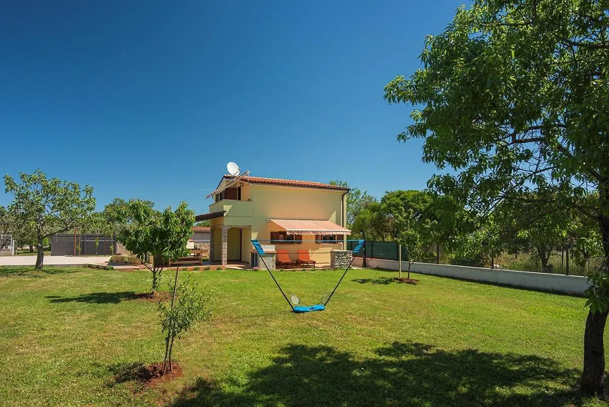 Holiday Home Sandi Pula