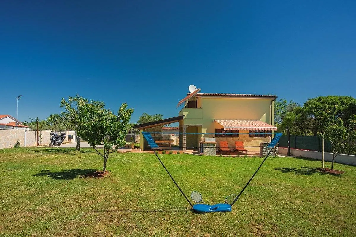 Holiday Home Sandi Pula 0*,  Croatia