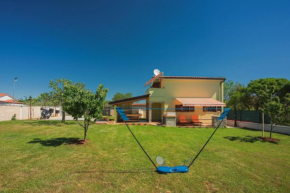 Holiday Home Sandi Пула 0*,  Хорватия